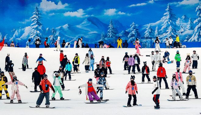 武汉冰雪中心周岁庆 惠民福利引爆冰雪热