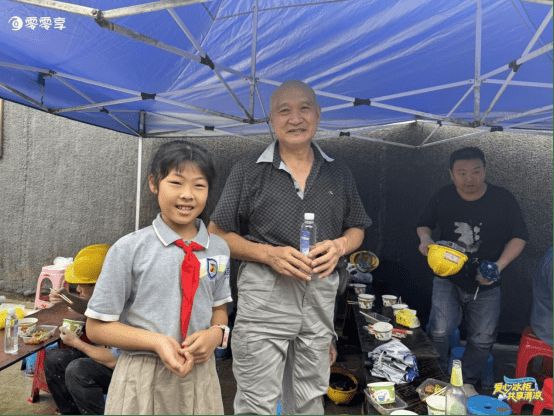 “童”行送清凉 校企共绘城市温暖图